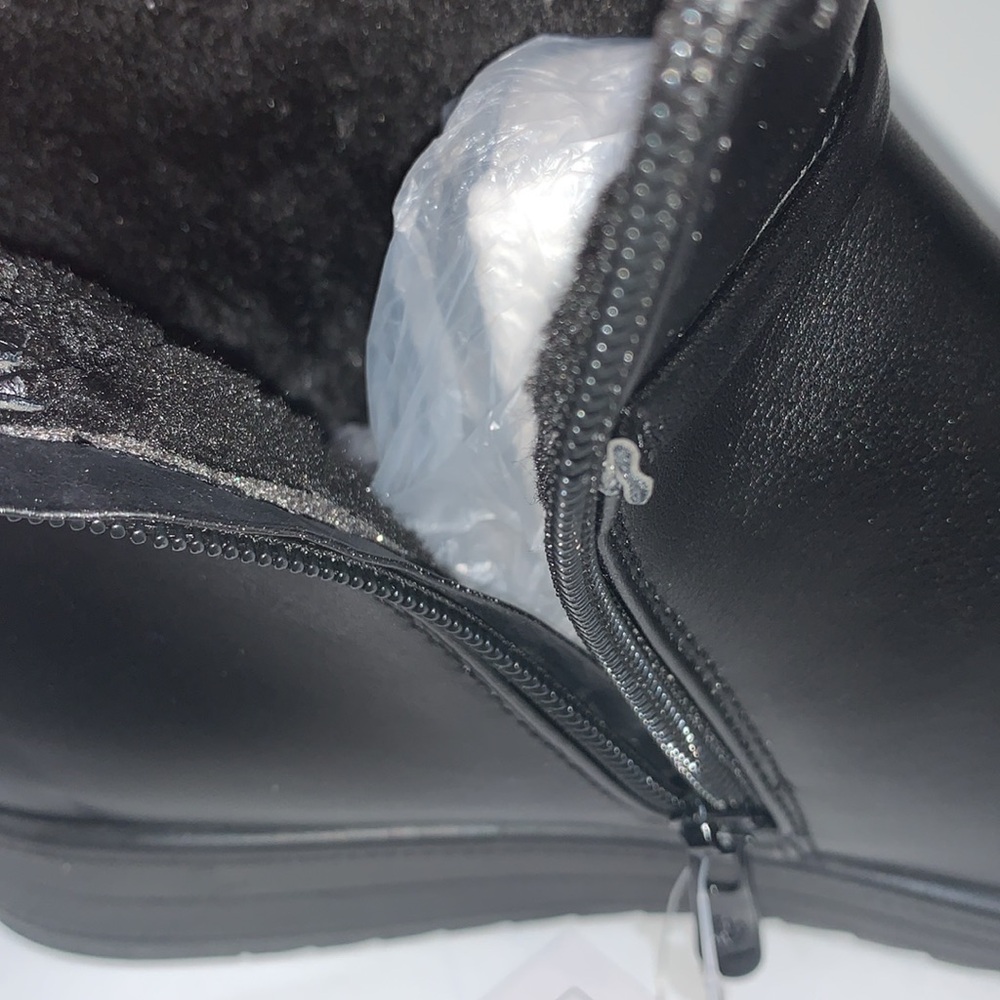 3 CLOVER BLACK BOOTS - Picture 9 of 10